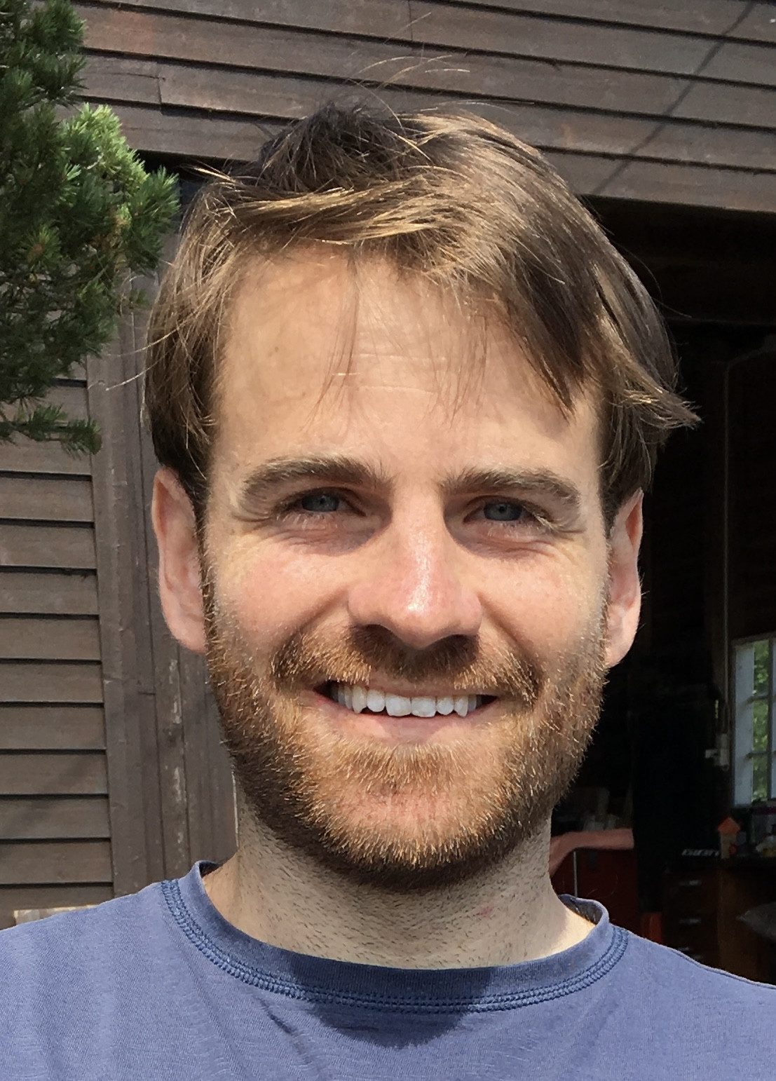 Lloyd Belton MA/MSc in International and World History